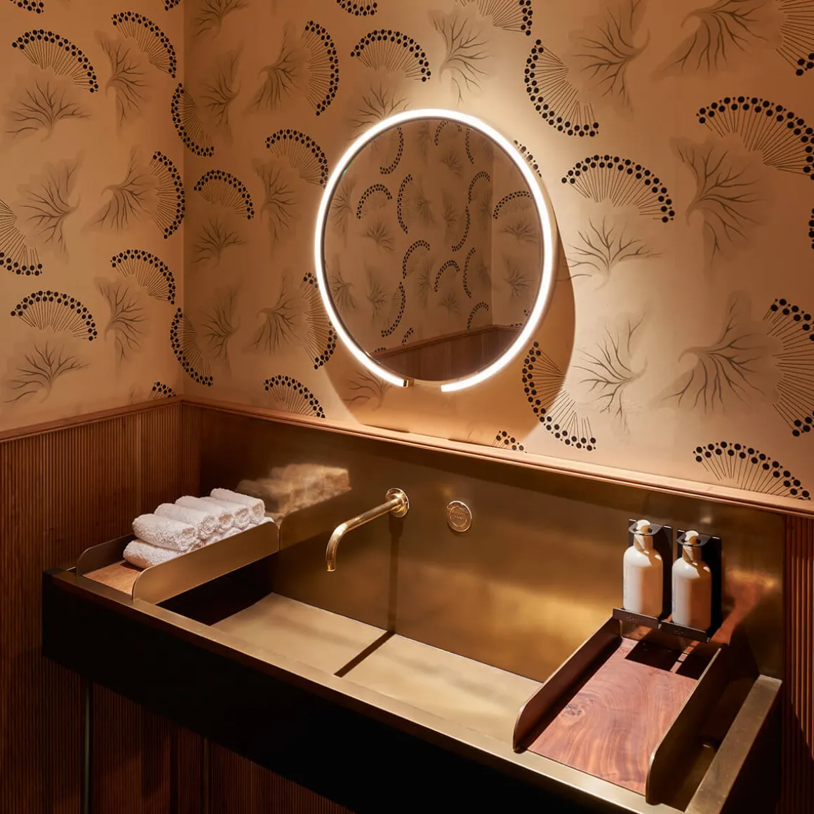 Occhio Mito sfera 60 wide Wand- / Spiegelleuchte, Spiegel klar