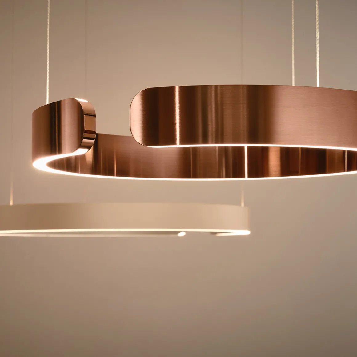 Occhio Mito sospeso 40 var up "air" narrow LED Pendelleuchte, variabel