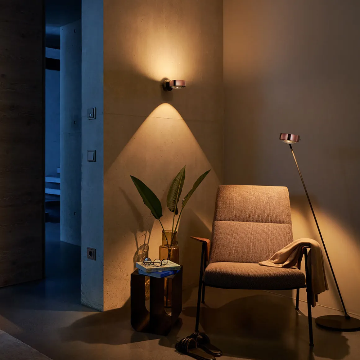 Occhio Sento E verticale up LED Wandleuchte, 2700 K