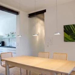 Oligo Decent LED Pendelleuchte, 3-flg., TW, unsichtbare Höhenverstellung, Baldachin: Alu gebürstet