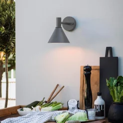 PR Home Mini-Tripp Outdoor Wandleuchte, Auslaufmodell