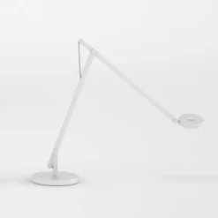 Rotaliana String T1 Tunable White LED Tischleuchte