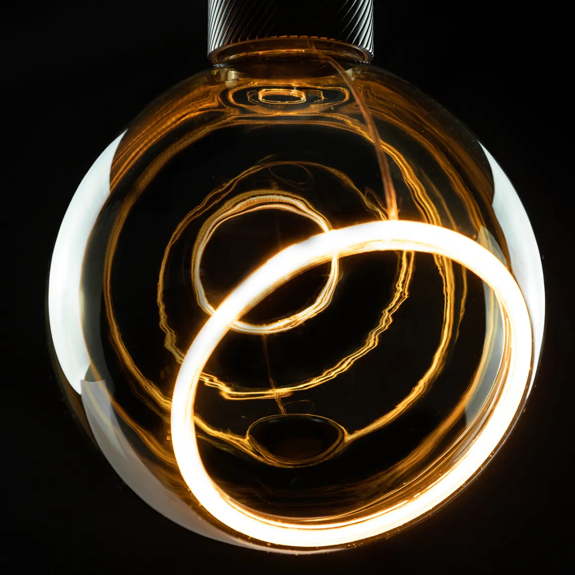 Segula LED Floating Globe 150 45° smokey grau E27, 6 W, 1900 K, dimmbar