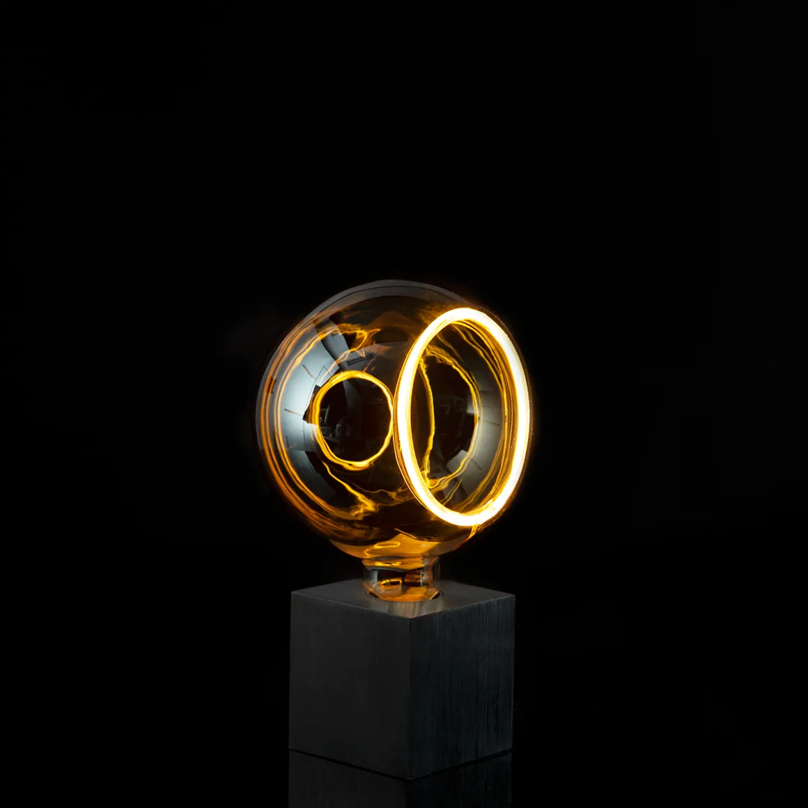 Segula LED Floating Globe 150 90° smokey grau E27, 6 W, 1900 K, dimmbar