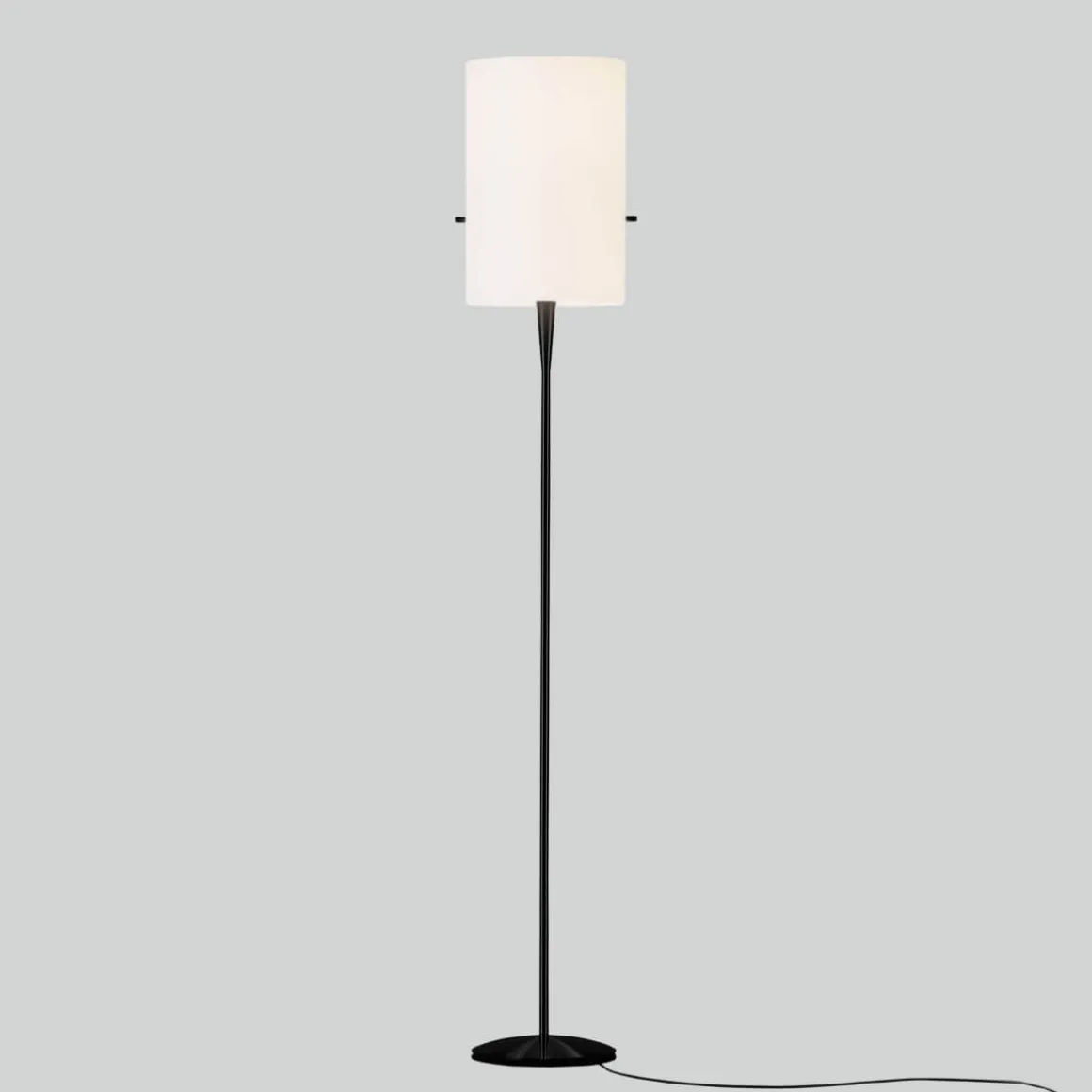 serien.lighting Club Floor L LED Stehleuchte