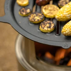 Solo Stove Ranger Gusseisen-Grillrost mit Aufsatz