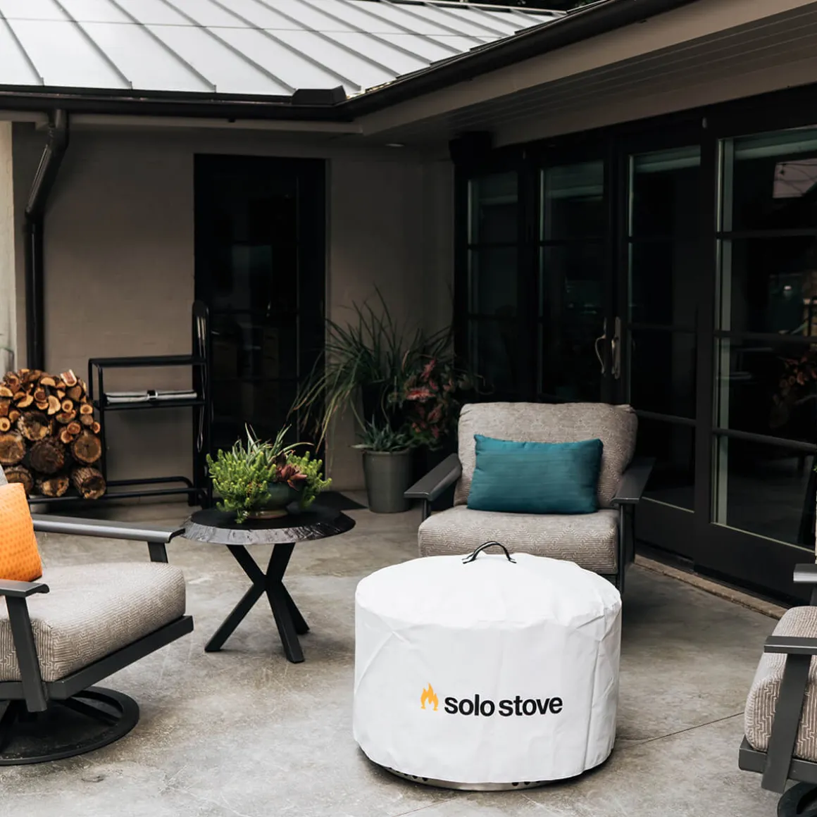 Solo Stove Yukon 2.0 Feuerschale mit Standfuß, Garten-Set