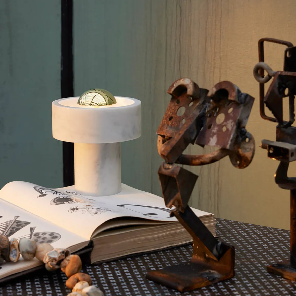 Tom Dixon Stone Portable LED Akkuleuchte