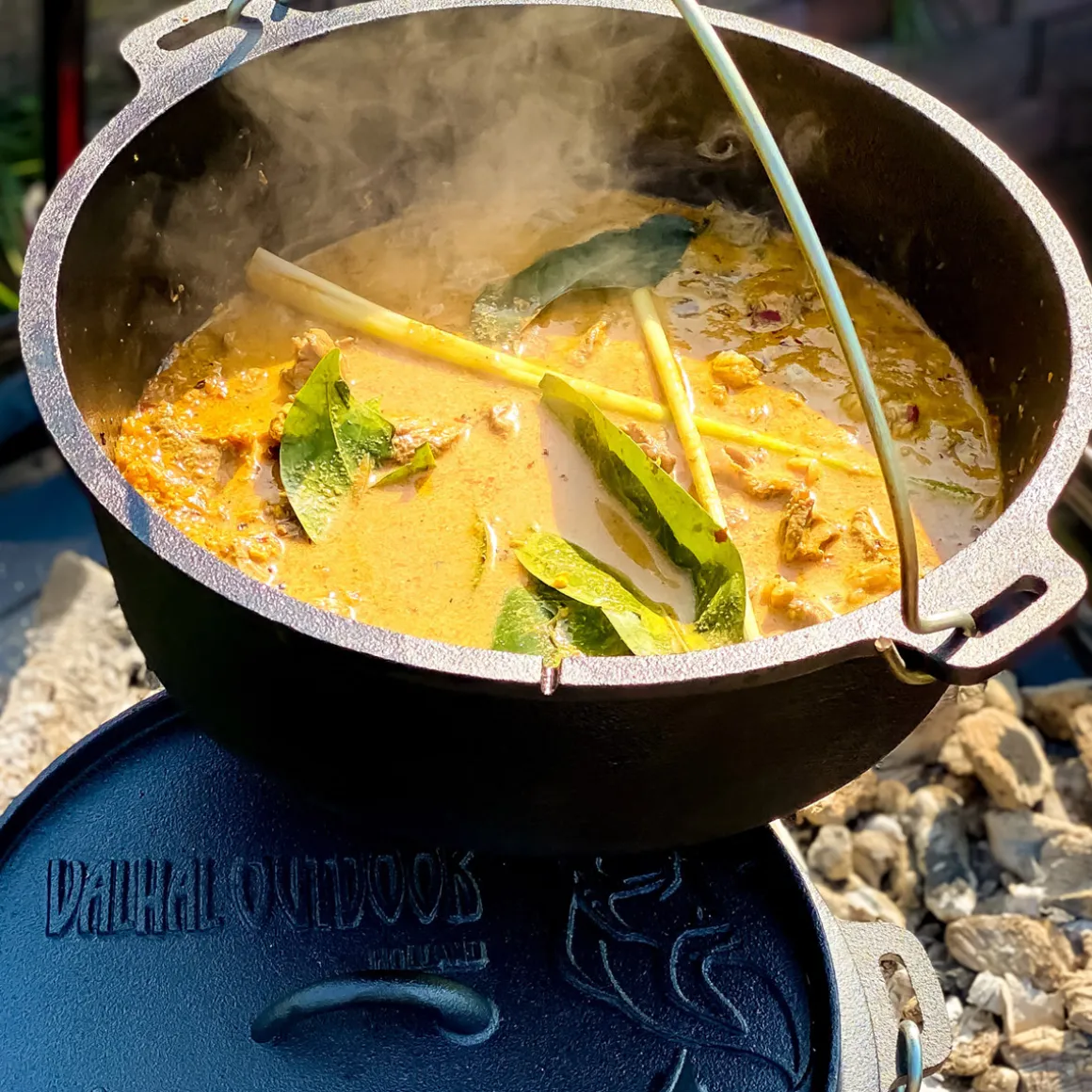 Valhal Outdoor Dutch Oven / Feuertopf 6,1L+2L