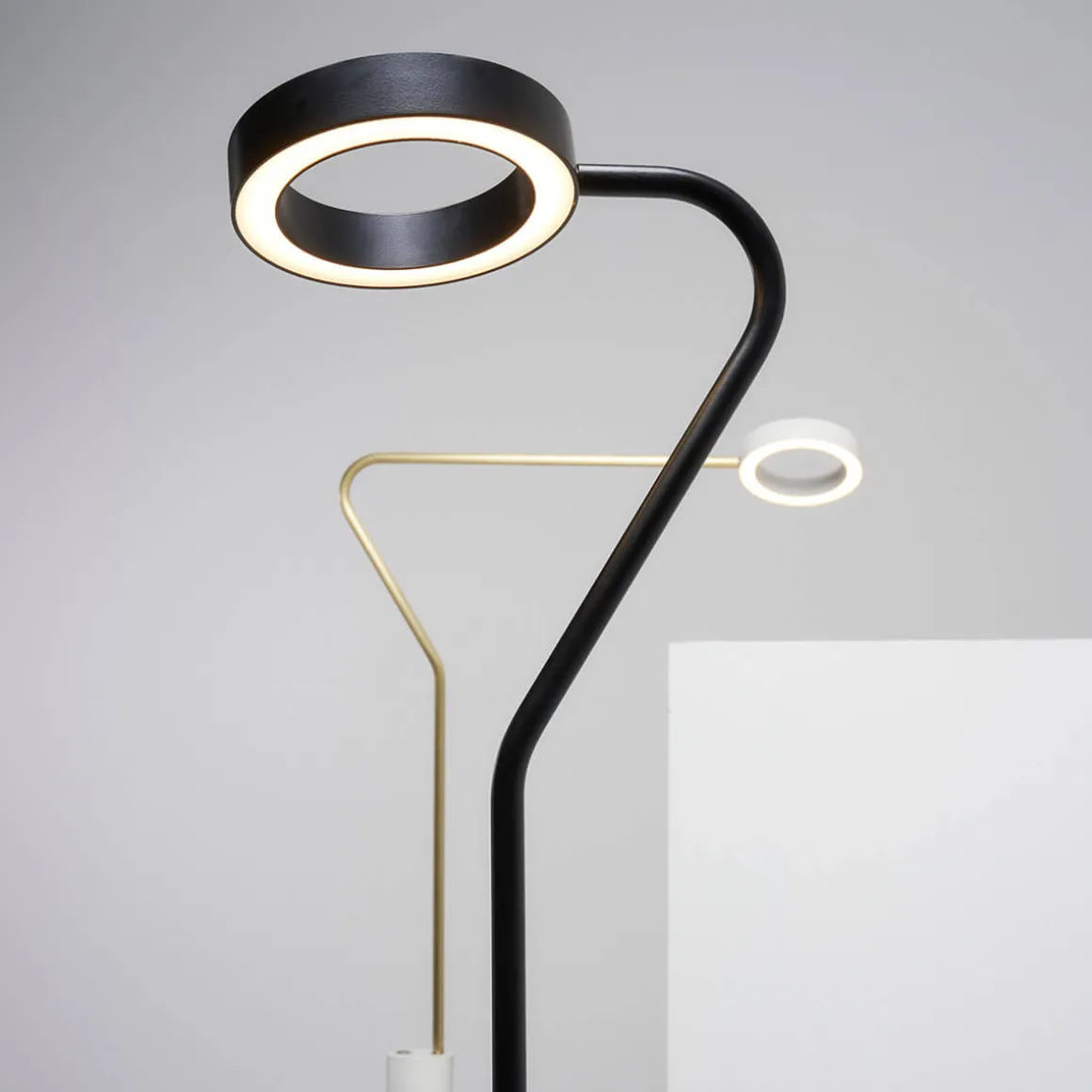 Zava Meta LED Stehleuchte