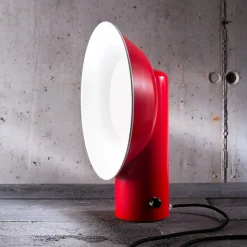 Zava Reverb LED Tischleuchte