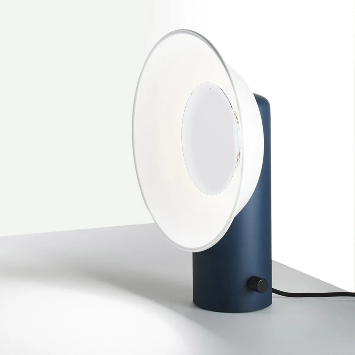 Zava Reverb LED Tischleuchte